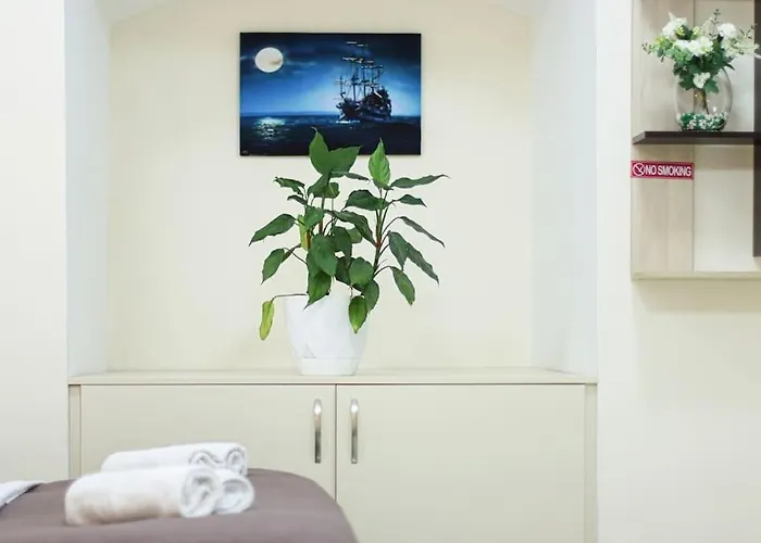 Spacious Stay In Sololaki District