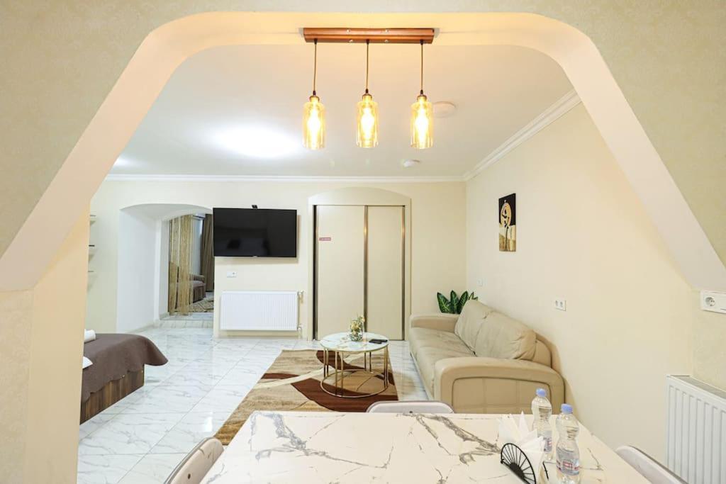 Spacious In Sololaki District Appartement Tbilissi