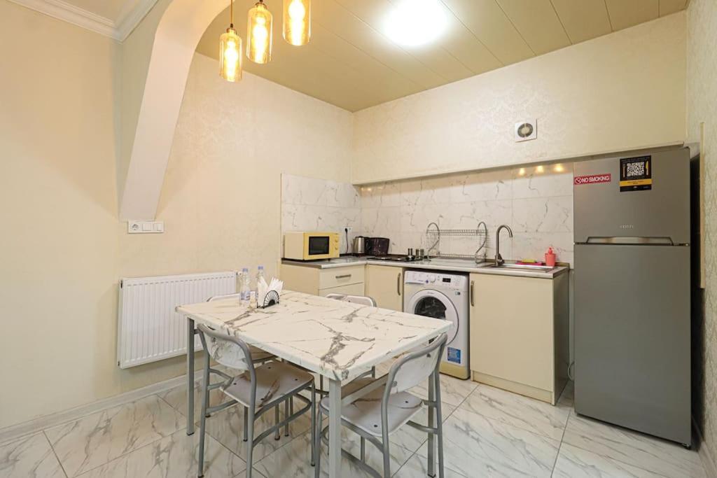 Appartement Spacious In Sololaki District Tbilissi